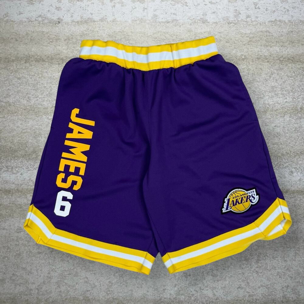 Vintage Y2K Lakers Gym Shorts Mens M Relaxed Fit Purple Yellow Lebron James